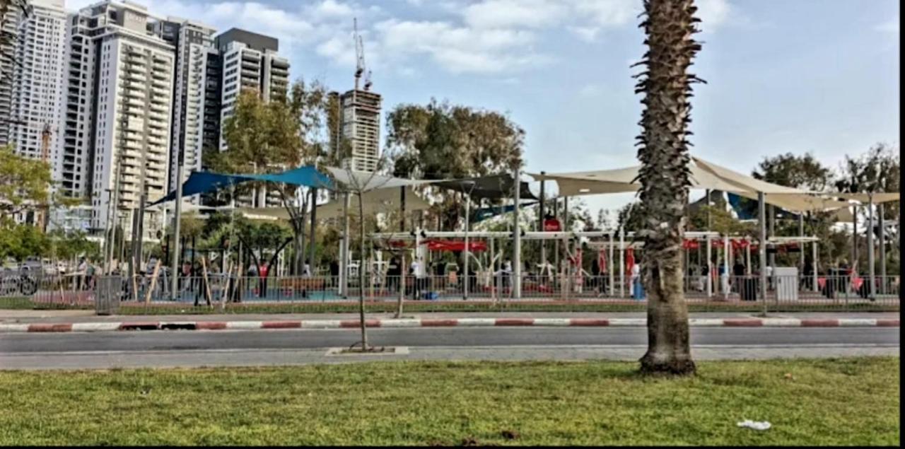 Apart Hotel Tlv/Bat Yam Beach Front 1207 外观 照片